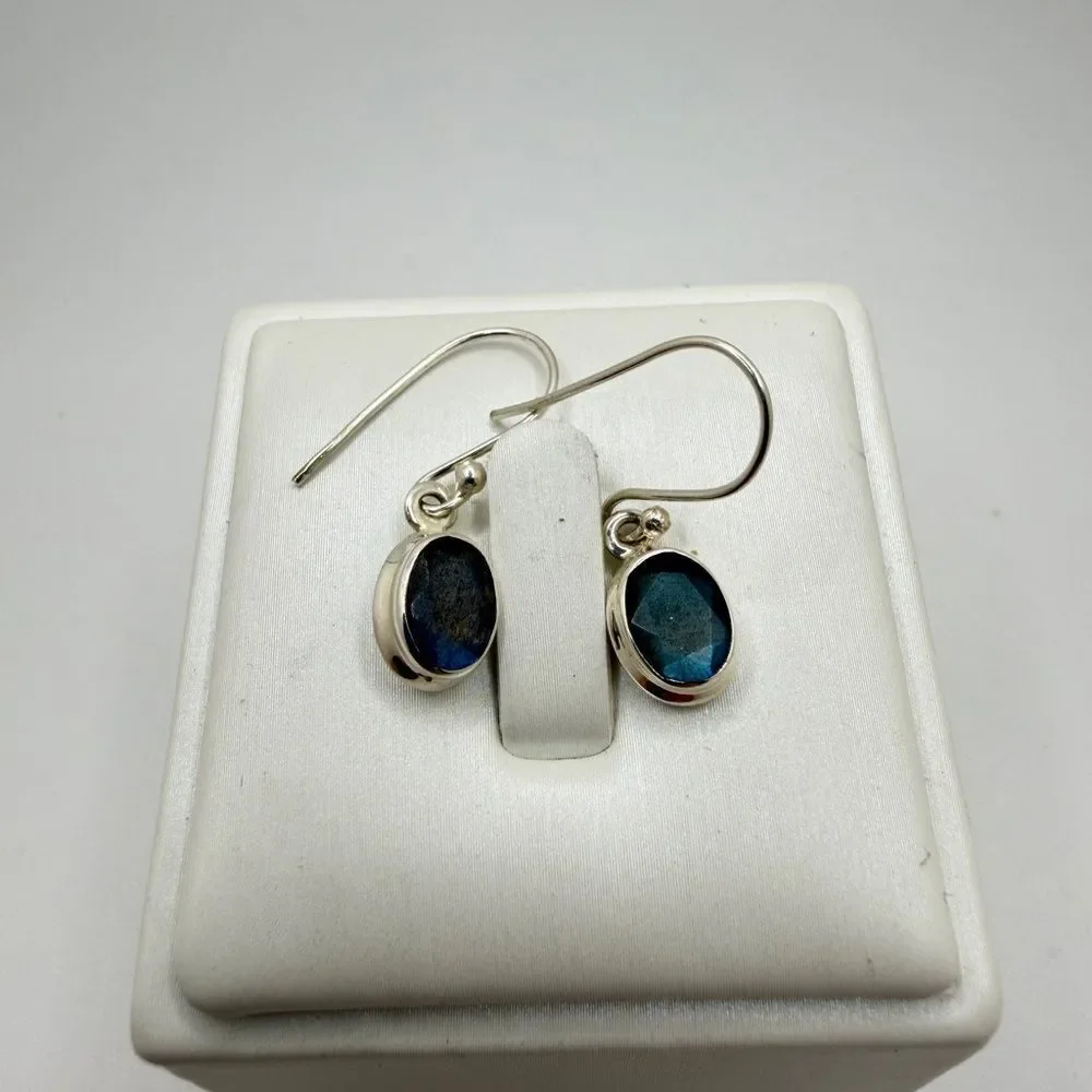 NWOT faceted oval cut‎ 5x8mm labradorite dangle earrings in sterling silver!